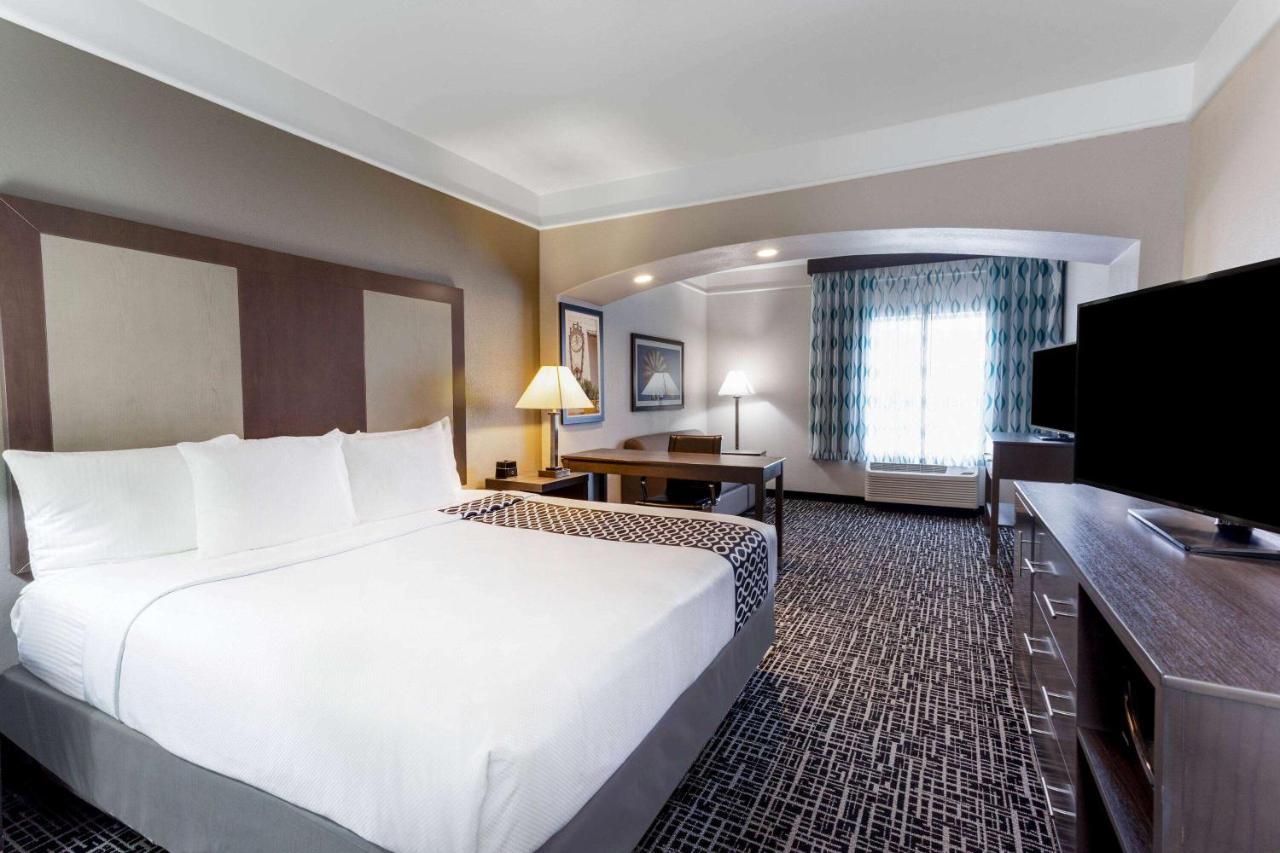 Hotel La Quinta By Wyndham Seguin Exterior foto